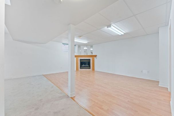 For Lease - 81 Lloydalex Crescent, Stittsville - Munster - Richmond, Ontario - Photo 1