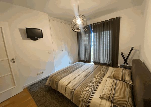 Apartamento T2 para arrendamento sem móveis com piscina nas Laranjeiras, Lisboa