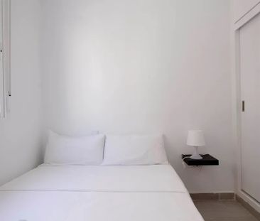 Calle de Santoña, Madrid, Community of Madrid 28026 - Photo 3