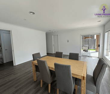 ROOM FOR RENT - UTILITIES PROVIDED - Photo 2