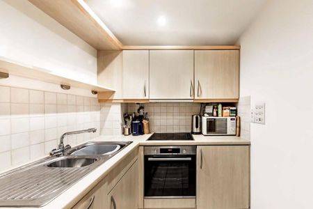 1 bedroom flat to rent - Photo 4