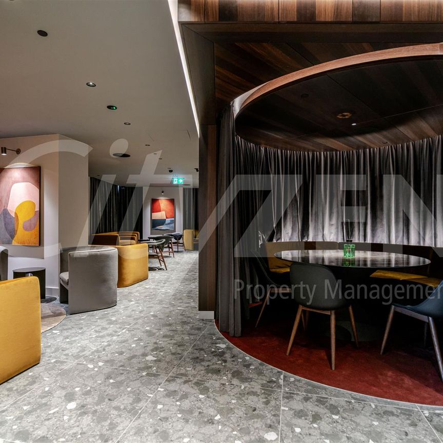 VISTA RIVER GARDENS, Trinity Way, Manchester - Photo 1