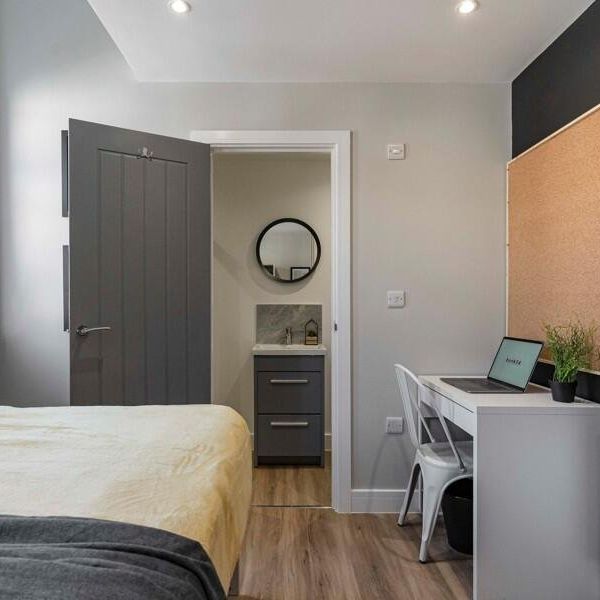 7 bedroom house to rent - Photo 1