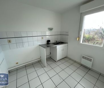 Location Appartement 3 pièces 62m² ST MICHEL 16470 - Photo 6