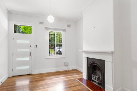 180 Henderson Road, Alexandria NSW 2015 - House For Rent | Domain - Photo 2