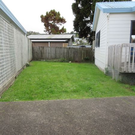 Central Stanmore Bay - Photo 2