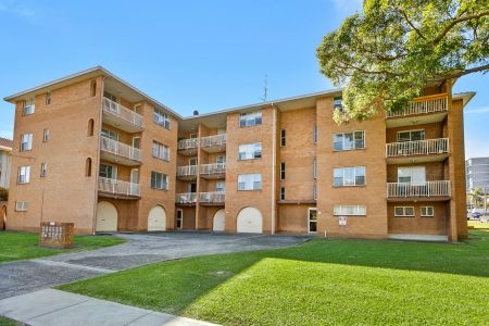 5/26 Campbell Street, Wollongong. - Photo 2