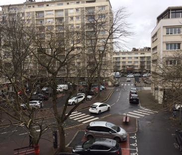 Location Appartement 1 pièce 43m² - Photo 1