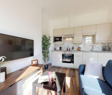 Studio to rent - Photo 2