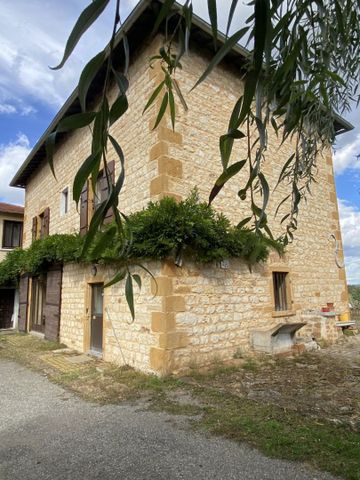 MAISON DE VILLE AVEC TERRASSE , Chazay-d'azergues - Photo 2