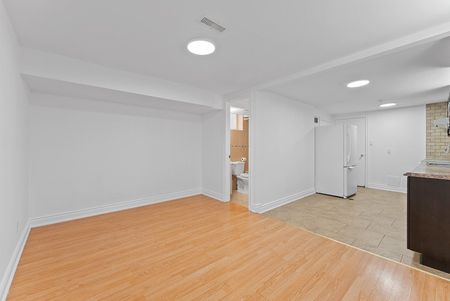 For Lease - 502 Westmount Avenue Unit# LOWER, Toronto, Ontario - Photo 5