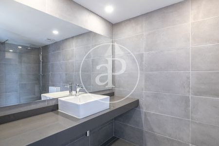 Duplex for rent in Badalona - Photo 4