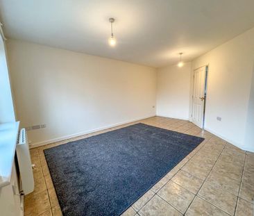 3 bedroom semi-detached house to rent - Photo 5