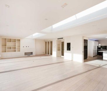 5 bedroom detached house to rent - Photo 2