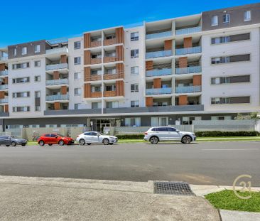 Modern Two Bedroom Apartment - Photo 1
