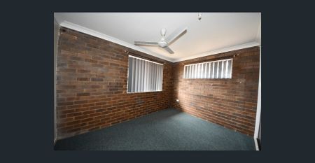 2 Bedroom Unit in a Quiet, Convenient Location - Photo 2