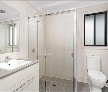 33 Sheila Street, Grantham Farm NSW 2765 - House For Rent | Domain - Photo 4