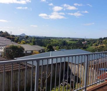 Sunny House, furnished with views to the Mount - Photo 5