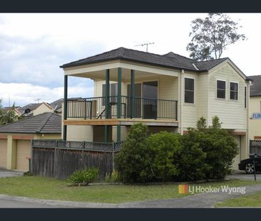 5 Merimbula Place, Woongarrah, NSW 2259 - Photo 2