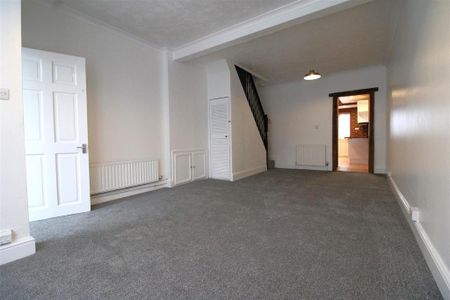 2 bedroom terraced house to rent - Photo 2