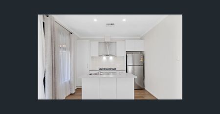 FAMILY HOME IN EVERGREEN ESTATE - Photo 4