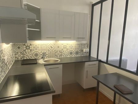 Location Appartement 2 pièces 36m² ORLEANS 45000 - Photo 4