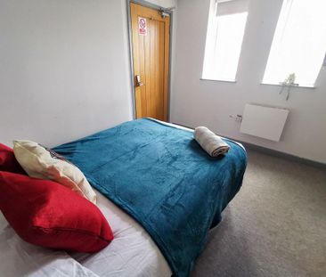 1 bedroom in a house share to rent - Photo 5