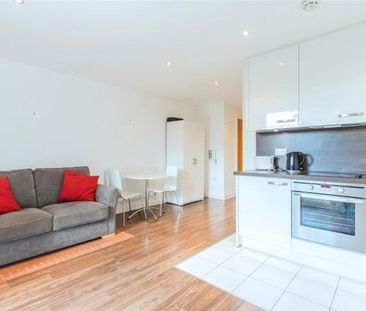 Studio to rent - Photo 4