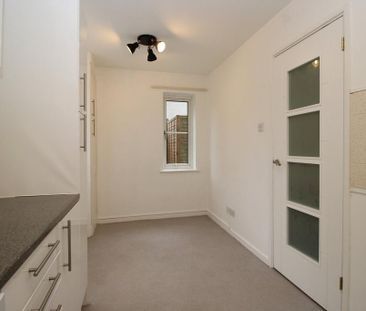 2 bedroom terraced house to rent - Photo 6