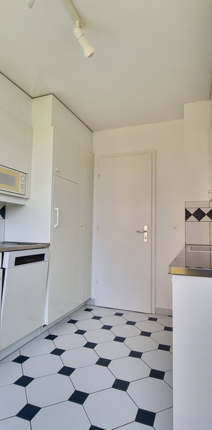 Agréable appartement - location à durée déterminée - Photo 2