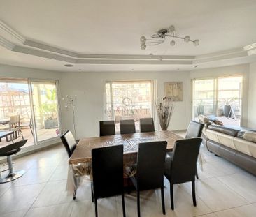 NICE GARIBALDI - PENTHOUSE - TERRASSE A LOUER T5 MEUBLE GARAGE - Photo 1