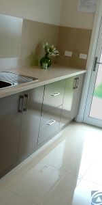 A SPACIOUS STUDIO-STYLE ROOM | ALL UTILITIES INCLUDED - WI-FI, GAS, ELECTRICITY, WATER - Photo 4