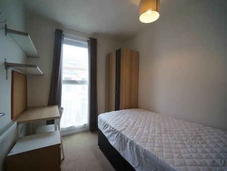 7 College Road - Photo 4