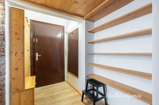 Pronájem bytu 1+kk 37 m² - Photo 1