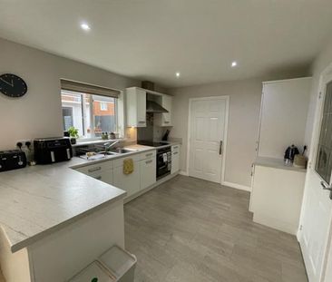 5 bedroom detached house to rent - Photo 6