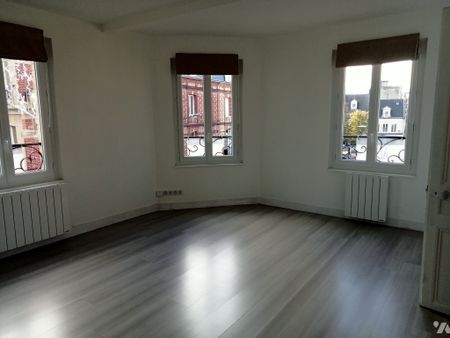 APPARTEMENT - Photo 2