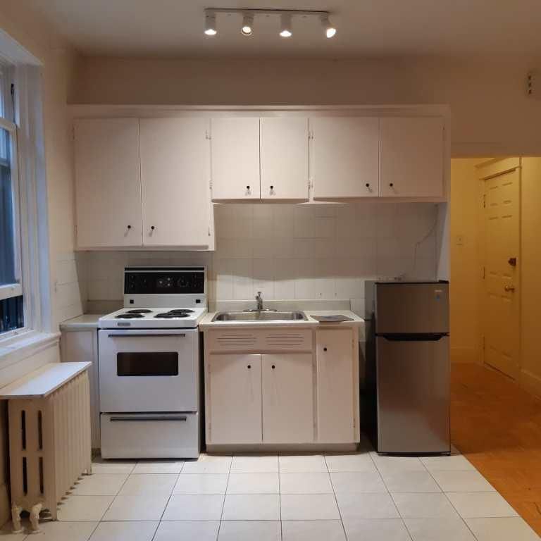 Grand 1 1/2 disponible pour le 1er juillet sur l’avenue Monkland (NDG) - Photo 1