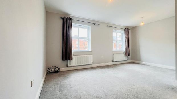 4 bedroom townhouse to rent - Photo 1