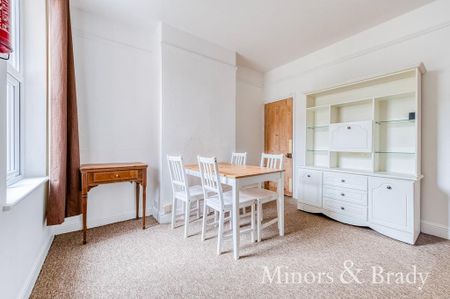 4 bedroom terraced house to rent - Photo 4