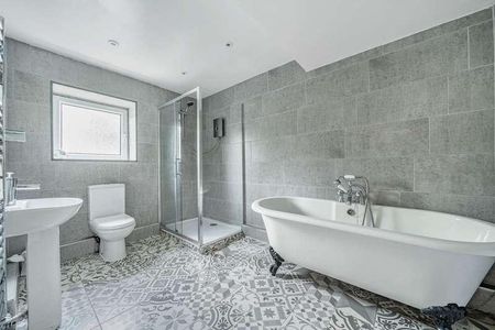 Ely Street, Tonypandy, CF40 - Photo 2