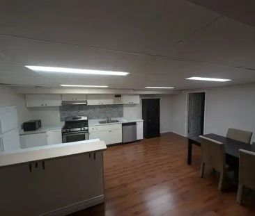 Spacious 2 bedroom basement unit in quiet neighbourhood backing fis... - Photo 1