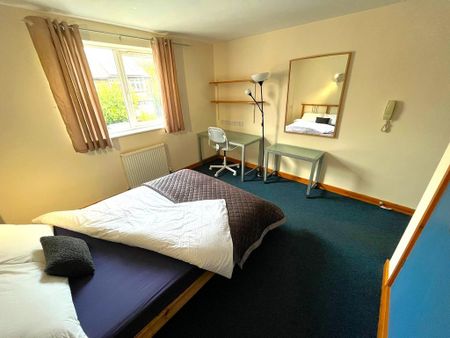 1 bedroom in a house share to rent - Photo 4