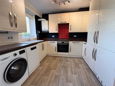 Grove Avenue, Epsom, Surrey, KT17 4DU - Photo 3