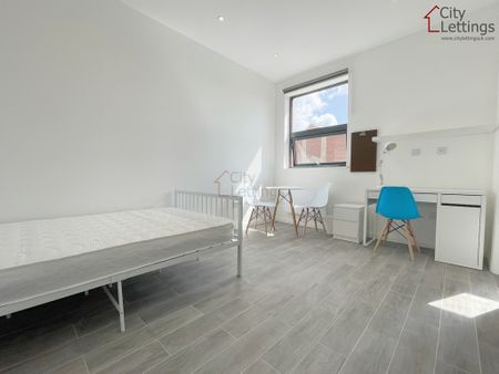 1 Bedroom Studio - Photo 5