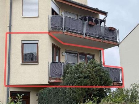 3 Zimmer, direkt am Puiseauplatz + Balkon + Carport + Einbauküche - Photo 3