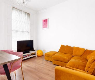 1 bedroom Flat To Let - Photo 1