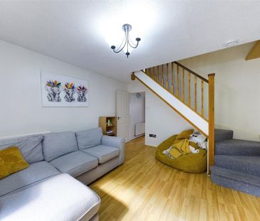 2 bedroom terraced house to rent - Photo 2