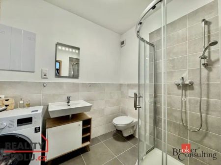 Pronájem bytu 1+kk 31 m - Fotografie 5