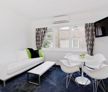Charming studio near South Yarra train station - Photo 1