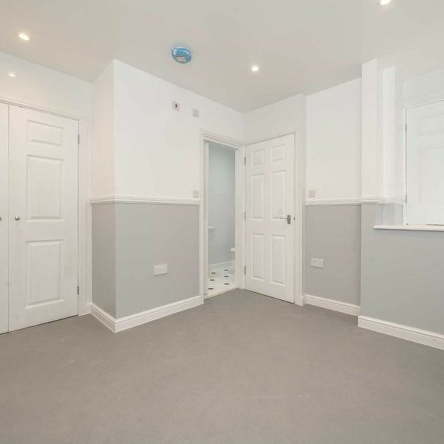 Factory Yard - Photo 1